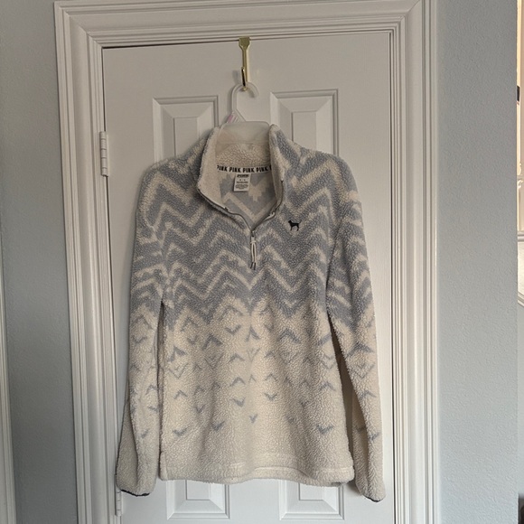 PINK Victoria's Secret Women's Cowl Sweater - Cream and Gray - Picture 1 of 3